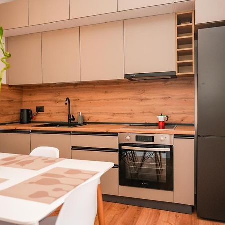 Bougainvilla Apartments Tirana Eksteriør billede